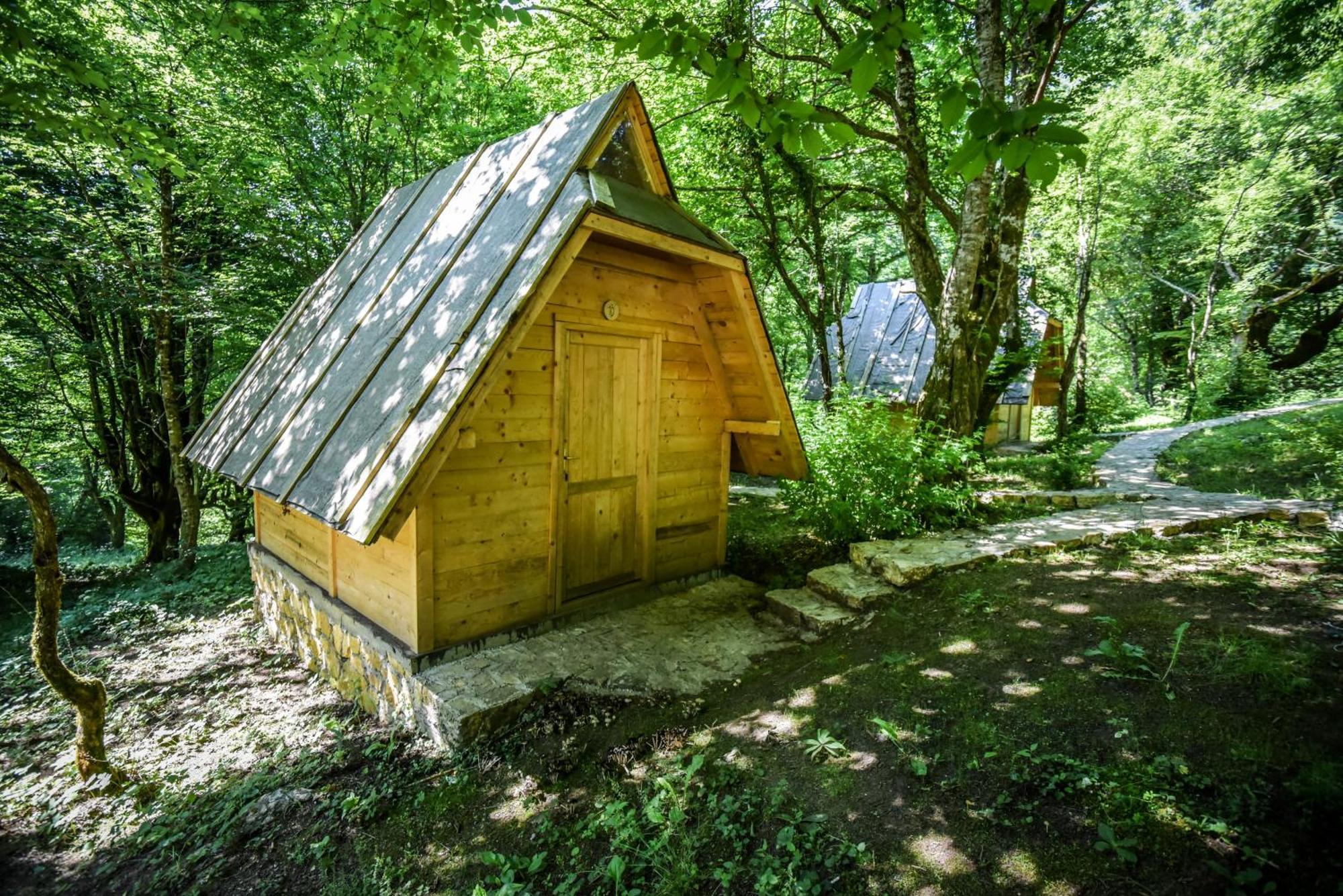 Camp Divlja Rijeka Hotel Hum Eksteriør billede